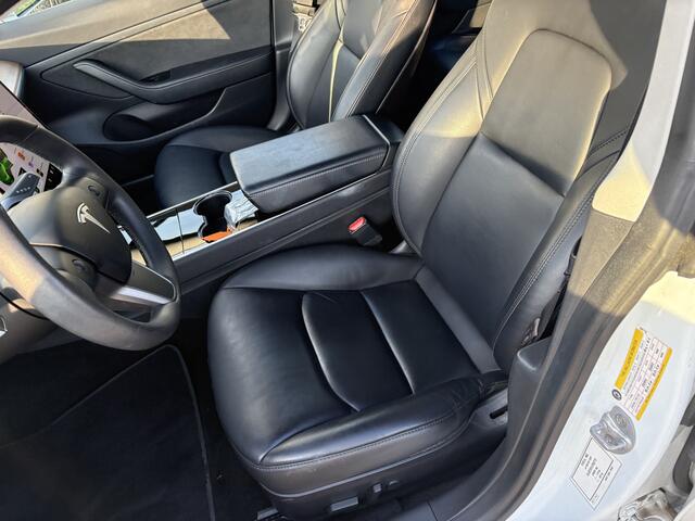 Tesla Model 3 Standard RWD Plus 60 kWh / LEER / PANORAMADAK / AUTOPILOT / 88DKM! NAP! / INCL BTW