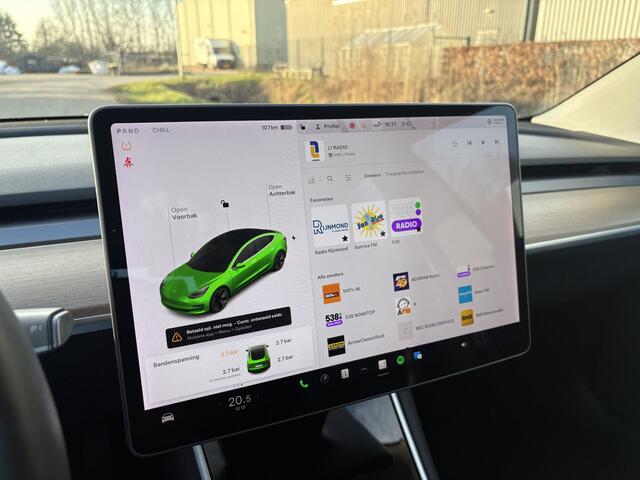 Tesla Model 3 Standard RWD Plus 60 kWh / LEER / PANORAMADAK / AUTOPILOT / 88DKM! NAP! / INCL BTW