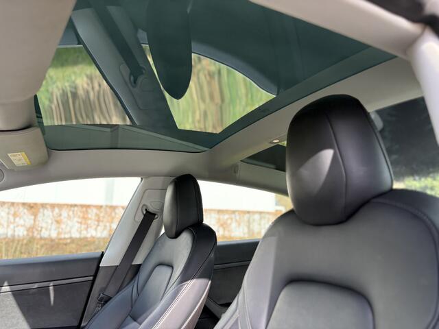 Tesla Model 3 Standard RWD Plus 60 kWh / LEER / PANORAMADAK / AUTOPILOT / INCL BTW
