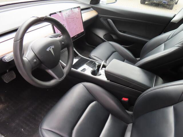 Tesla Model 3 Standard RWD Plus 60 kWh*Autopilot*Trekhaak*EXPORTPRIJS*