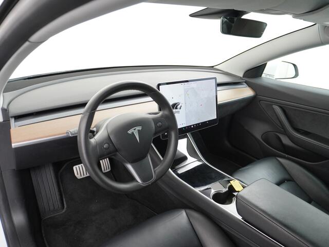 Tesla Model 3 4WD Performance 513pk 3,4 sec 0-100 ! 20" FSD-vb. AutoPilot Carbon-Spoiler Premium-HiFi Pano.dak Camera Leer Adaptive-Cruise+Stop&Go PDC Wifi Ecc Dual Motor Long Range 75kWh Stoel en achterbank verwarming Keyless Navi LED ACC DAB Voorverwarmen interieur e