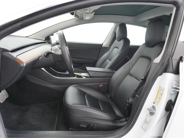 Tesla Model 3 4WD Performance 513pk 3,4 sec 0-100 ! 20" FSD-vb. AutoPilot Carbon-Spoiler Premium-HiFi Pano.dak Camera Leer Adaptive-Cruise+Stop&Go PDC Wifi Ecc Dual Motor Long Range 75kWh Stoel en achterbank verwarming Keyless Navi LED ACC DAB Voorverwarmen interieur e