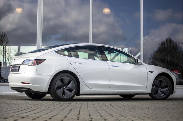 Tesla Model 3 Standard RWD Plus 60 kWh | Autopilot | NL Auto | Camera