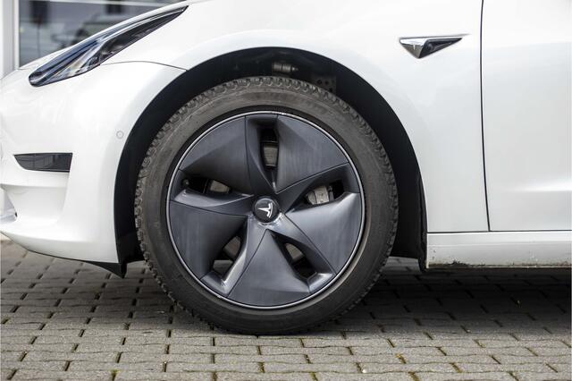 Tesla Model 3 Standard RWD Plus 60 kWh | Autopilot | NL Auto | Camera