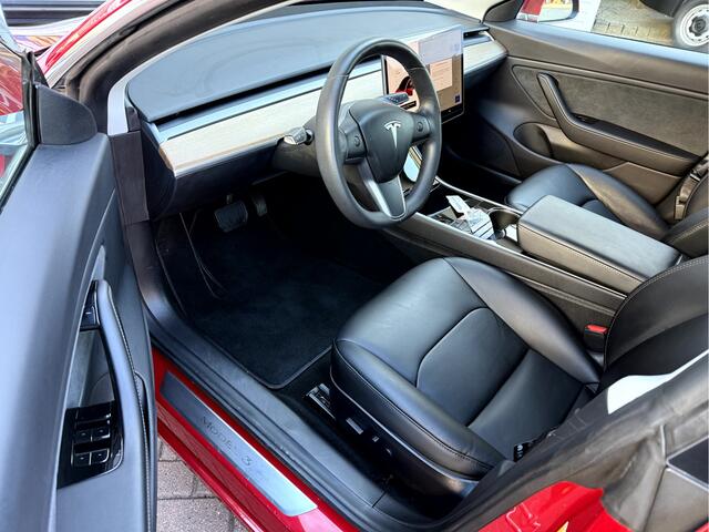 Tesla Model 3 Long Range AWD 19''Lmv, Panoramadak, Camera