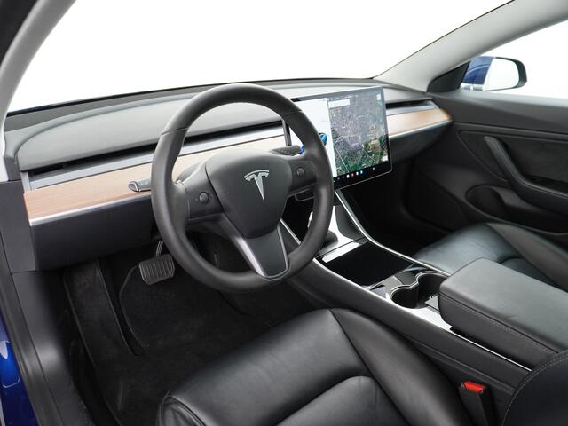 Tesla Model 3 Long Range AWD 75kWh FSD-3 Computer Lmv 18" AutoPilot Premium-Luidsprekers Leder PanoDak Adaptive cruise Camera's Elektr.-Stuur+Stoelen+Spiegels+Geheugen+Easy-Entry+Verwarmde stoelen/achterbank Park assistent Pdc WIFI Ecc Navi Lane-Assist Speed-Assist LED