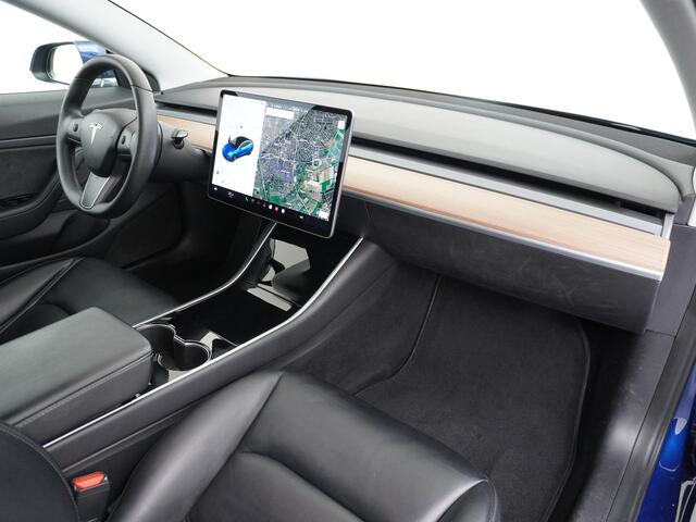 Tesla Model 3 Long Range AWD 75kWh FSD-3 Computer Lmv 18" AutoPilot Premium-Luidsprekers Leder PanoDak Adaptive cruise Camera's Elektr.-Stuur+Stoelen+Spiegels+Geheugen+Easy-Entry+Verwarmde stoelen/achterbank Park assistent Pdc WIFI Ecc Navi Lane-Assist Speed-Assist LED