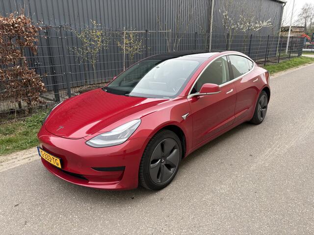 Tesla Model 3 Standard RWD Plus 60 kWh / LEER / PANORAMADAK / AUTOPILOT / 116DKM! / INCL BTW