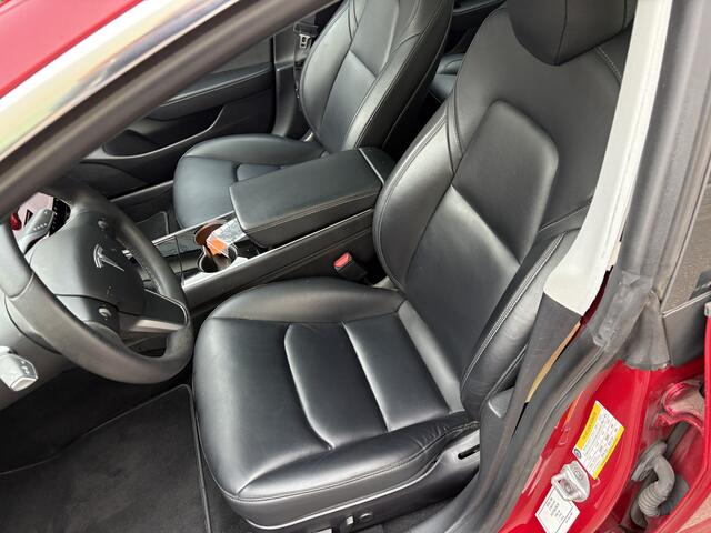 Tesla Model 3 Standard RWD Plus 60 kWh / LEER / PANORAMADAK / AUTOPILOT / 116DKM! / INCL BTW