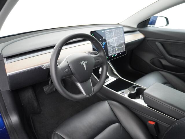 Tesla Model 3 RWD SR+ 60kWh 325PK FSD3-Comp. 18" AutoPilot Leder PanoDak Adaptive Cruise Camera's Elektr.-Stuur+Stoelen+Spiegels+Geheugen+Easy-Entry+Verwarmde stoelen Park assistent PDC WIFI Ecc Lane-Assist Speed-Assist Navi LED Comfortstoelen ACC DAB Voorverwarmen int