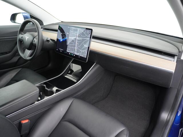 Tesla Model 3 RWD SR+ 60kWh 325PK FSD3-Comp. 18" AutoPilot Leder PanoDak Adaptive Cruise Camera's Elektr.-Stuur+Stoelen+Spiegels+Geheugen+Easy-Entry+Verwarmde stoelen Park assistent PDC WIFI Ecc Lane-Assist Speed-Assist Navi LED Comfortstoelen ACC DAB Voorverwarmen int