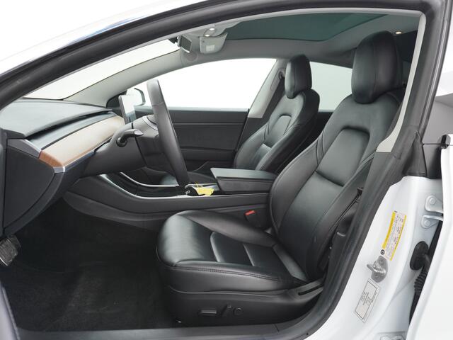 Tesla Model 3 RWD SR+ 60kWh 325PK FSD-3 AutoPilot Premium-Sound Leer PanoDak 18"LM Adaptive cruise Camera's Elektr.-Stuur+Stoelen+Spiegels+Geheugen+Easy-Entry+Verwarmde stoelen Park assistent PDC-A+Voor WIFI Ecc Lane-Assist Speed-Assist Standard RWD Plus Navi LED Comfo