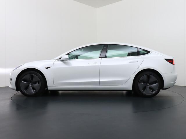 Tesla Model 3 RWD SR+ 60kWh 325PK Trekhaak FSD-3 AutoPilot Premium-Sound Leder Ecc PanoDak Adaptive cruise Camera's Elektr.-Stuur+Stoelen+Spiegels+Geheugen+Easy-Entry+Verwarmde stoelen Park assistent PDC WIFI Lane-Assist Speed-Assist Navi LED Lmv-18" Comfortstoelen ACC
