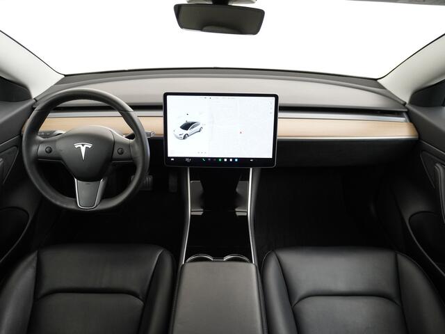 Tesla Model 3 SR+60kWh 325PK 19" AutoPilot Leer PanoDak Adaptive cruise Camera's Elektr.-Stuur+Stoelen+Spiegels+Geheugen+Easy-Entry+Verwarmde stoelen Park assistent PDC-A+Voor WIFI Ecc Lane-Assist Speed-Assist RWD Plus Navi full map LED-a+v ACC Dual-ECC DAB Voorverwarm