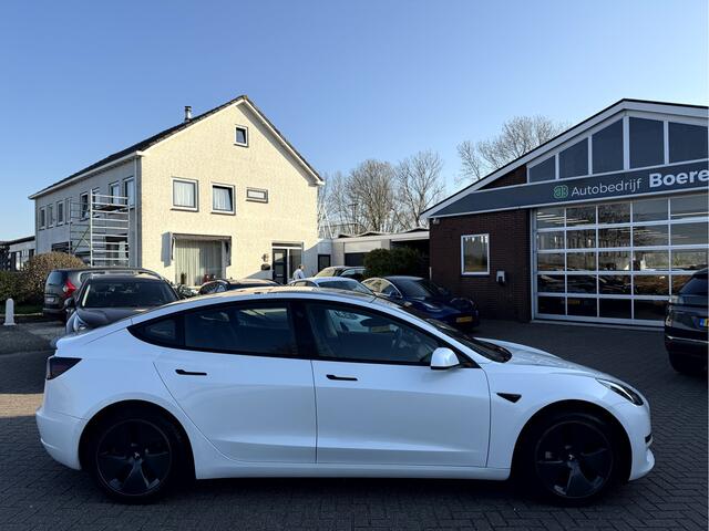 Tesla Model 3 Standard RWD Plus Trekhaak, Panoramadak, Camera