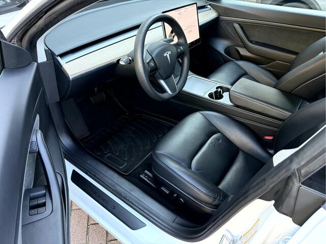 Tesla Model 3 Standard RWD Plus Trekhaak, Panoramadak, Camera