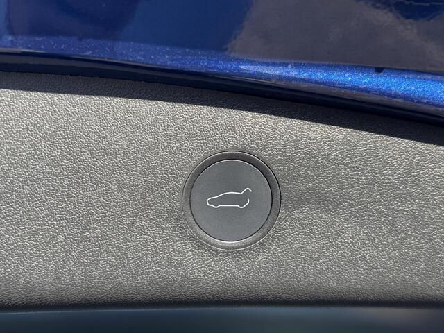 Tesla Model 3 Performance AWD 75 kWh VAN ¤34.900,- VOR ¤32.770,- UW LENTEVOORDEEL ¤2.130,- | ORIG. NL. NAP KM. | WIT LEDER