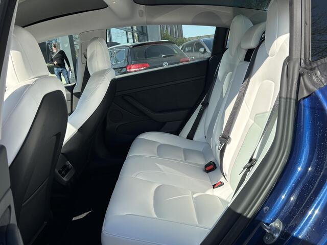 Tesla Model 3 Performance AWD 75 kWh VAN ¤34.900,- VOR ¤32.770,- UW LENTEVOORDEEL ¤2.130,- | ORIG. NL. NAP KM. | WIT LEDER