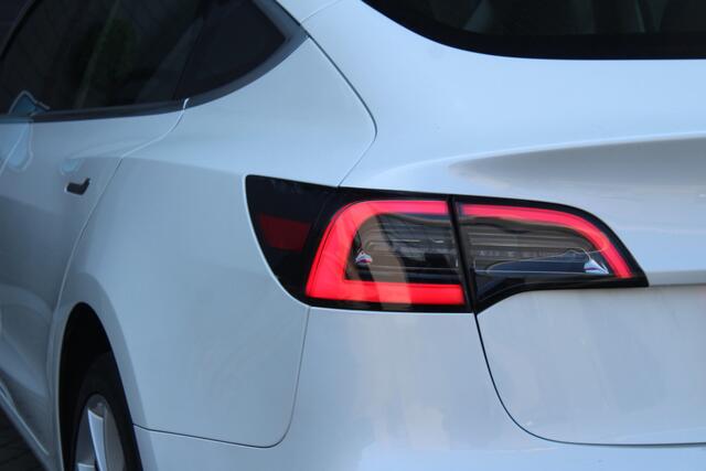 Tesla Model 3 Long Range AWD 75 kWh | Enhanced Auto Pilot | 19''