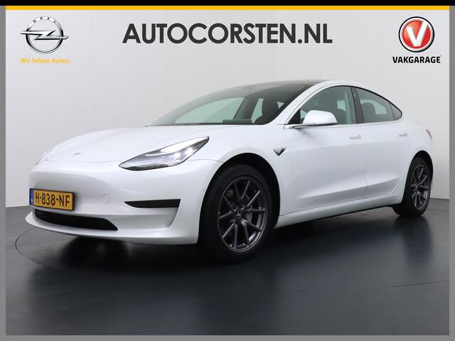 Tesla Model 3 2020!! SR+60kWh 325PK 18" AutoPilot Leer FSD-Computer PanoDak Adaptive cruise Camera's Elektr.-Stuur+Stoelen+Spiegels+Geheugen+Easy-Entry+Verwarmde stoelen Park assistent PDC-A+Voor WIFI Ecc Lane-Assist Speed-Assist Standard RWD Plus Ecc Navigatiesysteem 