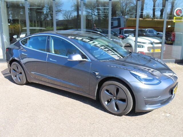 Tesla Model 3 Long Range AWD 75 kWh*Trekhaak*Premium Audio*