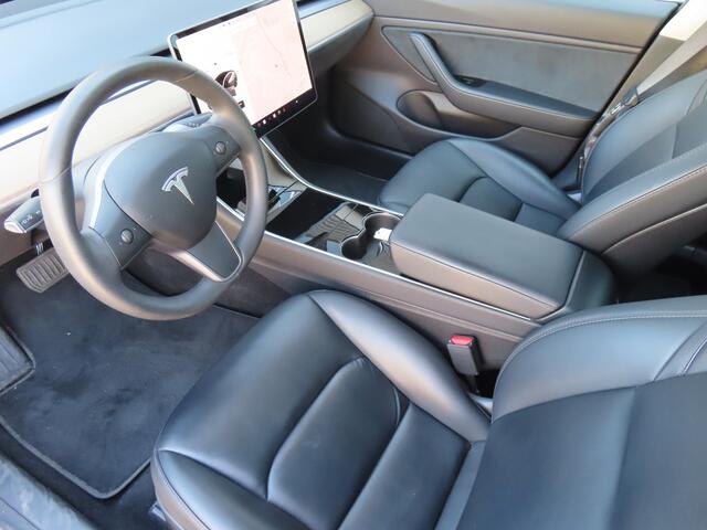 Tesla Model 3 Long Range AWD 75 kWh*Trekhaak*Premium Audio*