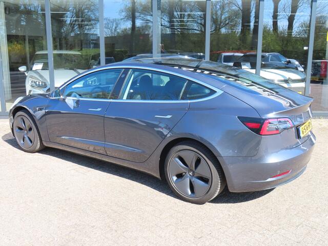 Tesla Model 3 Long Range AWD 75 kWh*Trekhaak*Premium Audio*