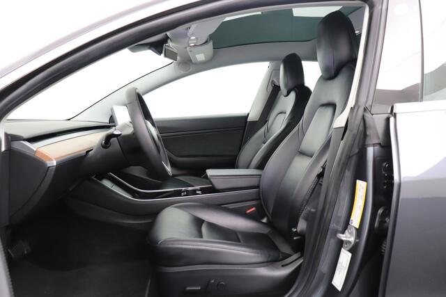 Tesla Model 3 Standard Plus 60 kWh 18' LMV Pano-dak Leder Dodehoek Autopilot