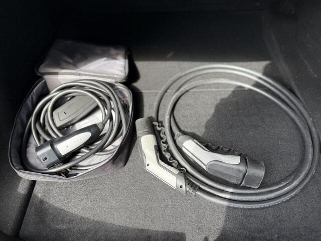 Tesla Model 3 Long Range AWD Dual | Autopilot | Panorama | Leder |