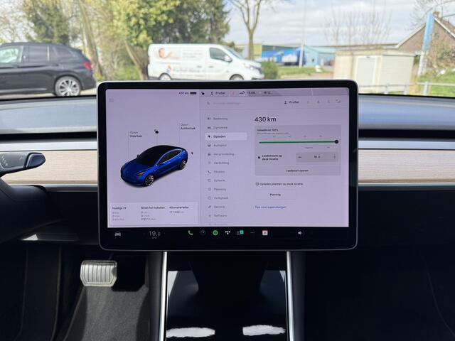 Tesla Model 3 Long Range AWD Dual | Autopilot | Panorama | Leder |