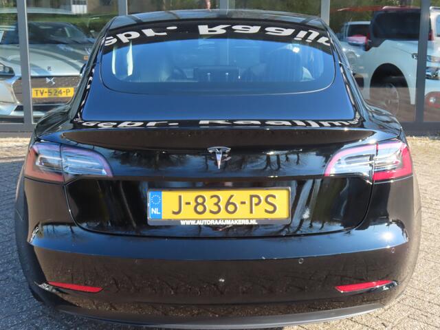 Tesla Model 3 Standard RWD Plus 60 kWh