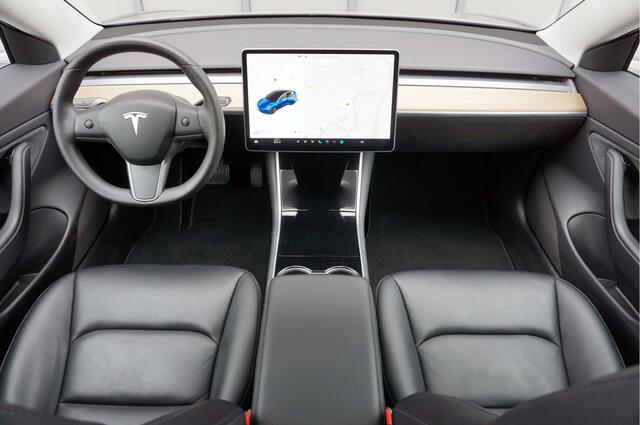 Tesla Model 3 Long Range AWD 75kWh Trekhaak Autopilot