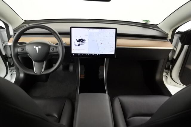 Tesla Model 3 SR Plus 60 kWh Chrome delete
