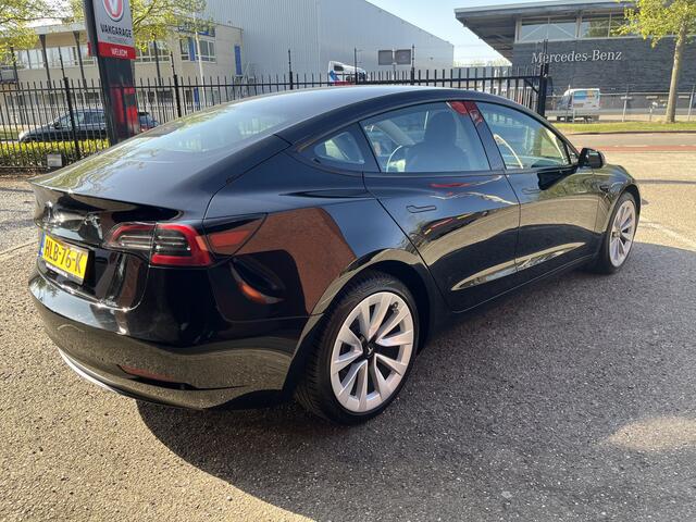 Tesla Model 3 Standard RWD Plus 60 kWh // LEDER // PANODAK // ELEK.STOELEN+GEHEUGEN // AUTOPILOT /// 360 CAMERA // NAVI //