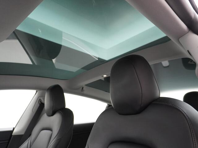Tesla Model 3 2020! RWD SR+ 60kWh 325PK FSD-3 Computer AutoPilot Leder PanoDak Adaptive-Cruise Lmv 18" Camera's Elektr.-Stuur+Stoelen+Spiegels+Geheugen+Easy-Entry+Verwarmde stoelen Park assistent PDC WIFI Lane-Assist Speed-Assist Navi LED Comfortstoelen ACC DAB Voorver