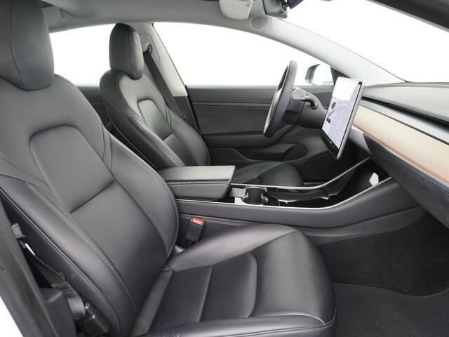 Tesla Model 3 RWD SR+ 60kWh 325PK 19" FSD-3 Computer AutoPilot Leder PanoDak Adaptive cruise Camera's Elektr.-Stuur+Stoelen+Bank+Spiegels+Geheugen+Easy-Entry+Verwarmde stoelen Park assistent PDC WIFI Ecc Lane-Assist Speed-Assist Navi LED Comfortstoelen ACC DAB Voorverw
