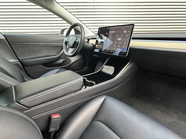 Tesla Model 3 Standard RWD Plus 60 kWh | Panoramadak | Leder | Auto Pilot |