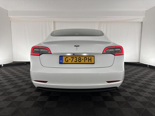 Tesla Model 3 Standard RWD Plus 60 kWh [ 3-Fase ] (INCL-BTW) Aut. *PANO | AUTO-PILOT | NAPPA-LEATHER | KEYLESS | FULL-LED | MEMORY-PACK | SURROUND-VIEW | DAB | CARPLAY | DIGI-COCKPIT | LANE-ASSIST | COMFORT-SEATS | 18"ALU*