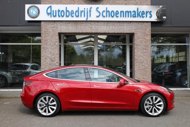 Tesla Model 3 Long Range AWD 75 kWh CAMERA DUAL-MOTOR AUTOPILOT STANDAARD 19"LMV LEER STOELVERWARMING PANO DODEHOEKDETECTIE NAP ENZ.