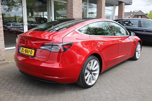 Tesla Model 3 Long Range AWD 75 kWh CAMERA DUAL-MOTOR AUTOPILOT STANDAARD 19"LMV LEER STOELVERWARMING PANO DODEHOEKDETECTIE NAP ENZ.