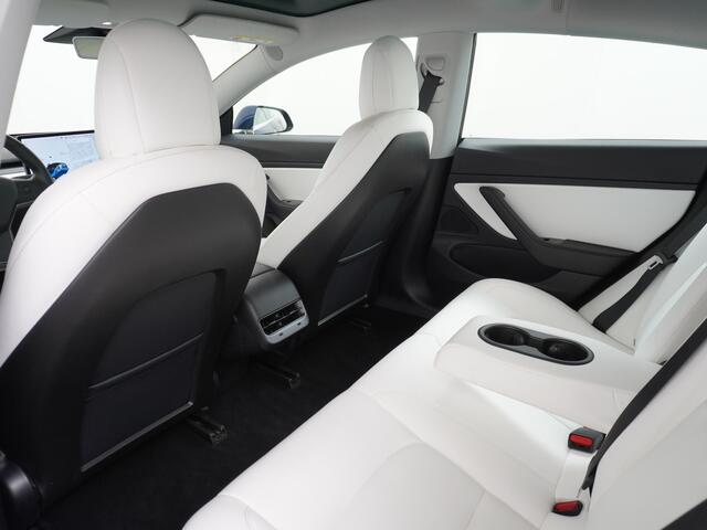 Tesla Model 3 SR+ 60kWh 325PK FSD 3-Computer 19" Ivory Int. AutoPilot Leder PanoDak Adaptive-Cruise Lmv Camera's Elektr.-Stuur+Stoelen+Spiegels+Geheugen+Easy-Entry+Verwarmde stoelen Park assistent PDC WIFI Lane-Assist Speed-Assist RWD Plus Navi LED Comfortstoelen ACC D
