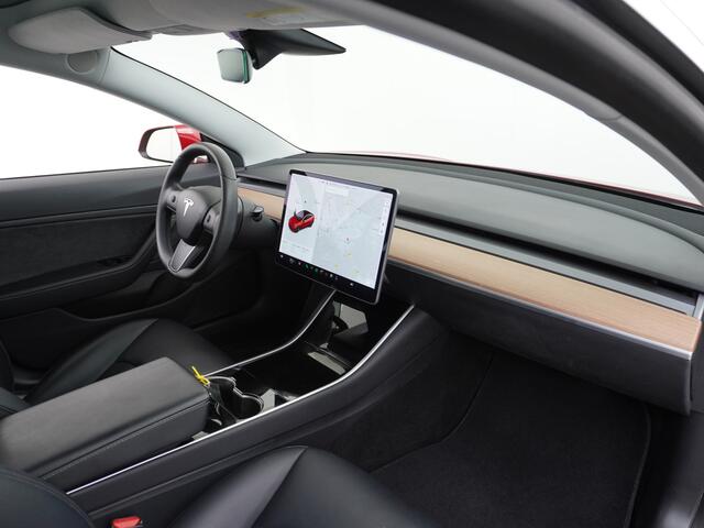 Tesla Model 3 Long Range AWD 75kWh 463PK FSD-Full Self Driving Meegeleverd Pakket Premium Audio 4wd AutoPilot Panoramadak Camera's Leer Adaptive-Cruise-Control+Stop&Go Pdc-a+v Dual-Ecc Dual-Motor Keyless Lmv 18" Stoel en achterbank verwarming Electr.Stoelen+Memory+Easy