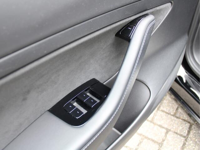 Tesla Model 3 Standard RWD Plus 60 kWh 1e Eig./Autopilot/Panoramadak/NAVI/PDC/Leder/Adaptive Cruise/Stoelverwarming