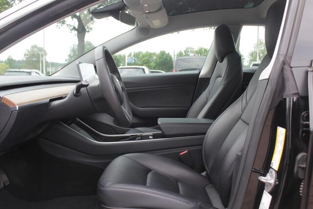 Tesla Model 3 Long Range AWD 75 kWh / Autopilot / Panoramadak / Camera / Premium Audio / 19'' / Leder