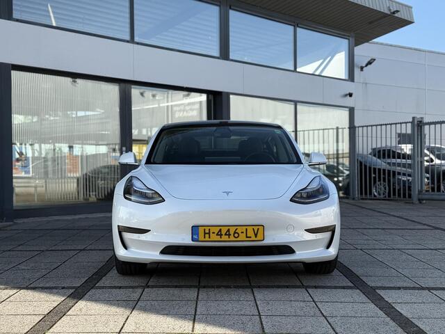 Tesla Model 3 Range Plus RWD | Autopilot | Panorama | Leder |