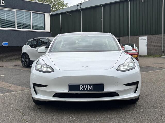 Tesla Model 3 Standard RWD Plus 60 kWh AUTOPILOT | LEDER | RIJKLAAR INCL. 12 MND. BOVAGGARANTIE