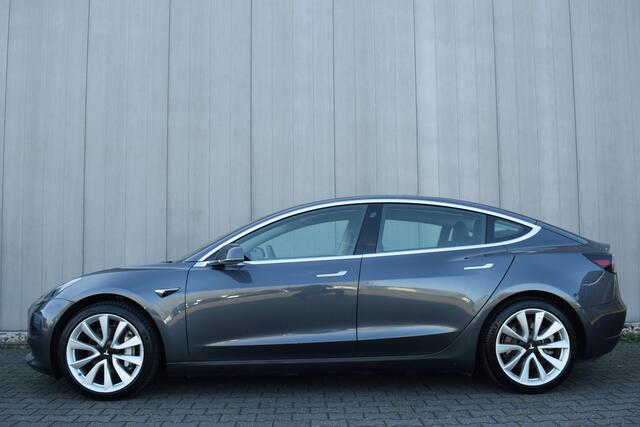 Tesla Model 3 Long Range AWD 75 kWh Panoramadak | Zwart Leder | 360°Camera | Keyless | Autopilot