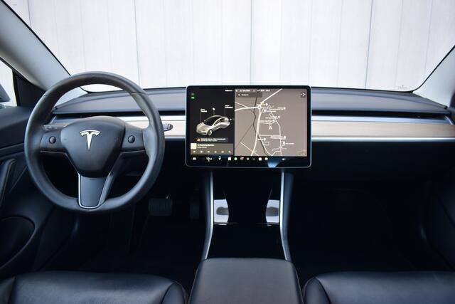 Tesla Model 3 Long Range AWD 75 kWh Panoramadak | Zwart Leder | 360°Camera | Keyless | Autopilot