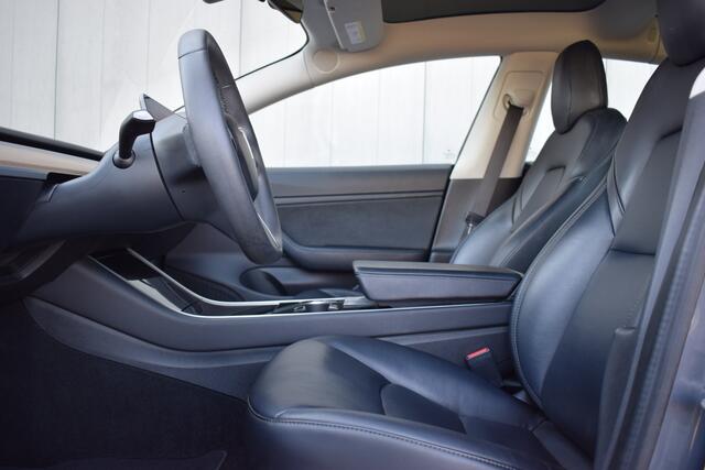 Tesla Model 3 Long Range AWD 75 kWh Panoramadak | Zwart Leder | 360°Camera | Keyless | Autopilot