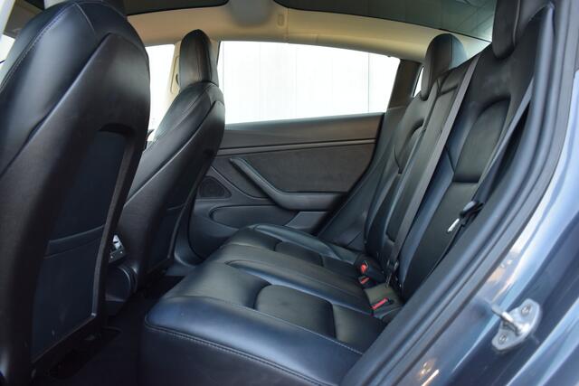 Tesla Model 3 Long Range AWD 75 kWh Panoramadak | Zwart Leder | 360°Camera | Keyless | Autopilot
